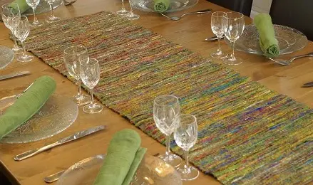 Chemin de table éthiopien en soie recyclée Camaïeu Vert Bleu