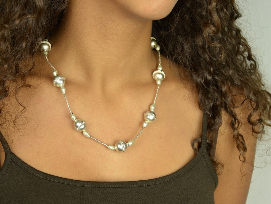 Collier éthiopien plaqué argent fait à la main