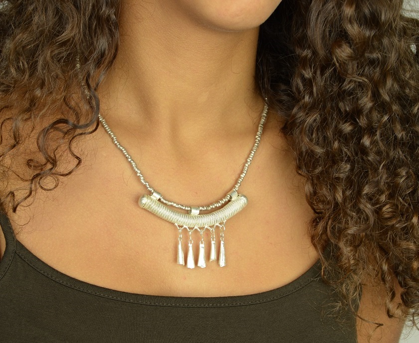 Collier éthiopien plaqué argent fait à la main