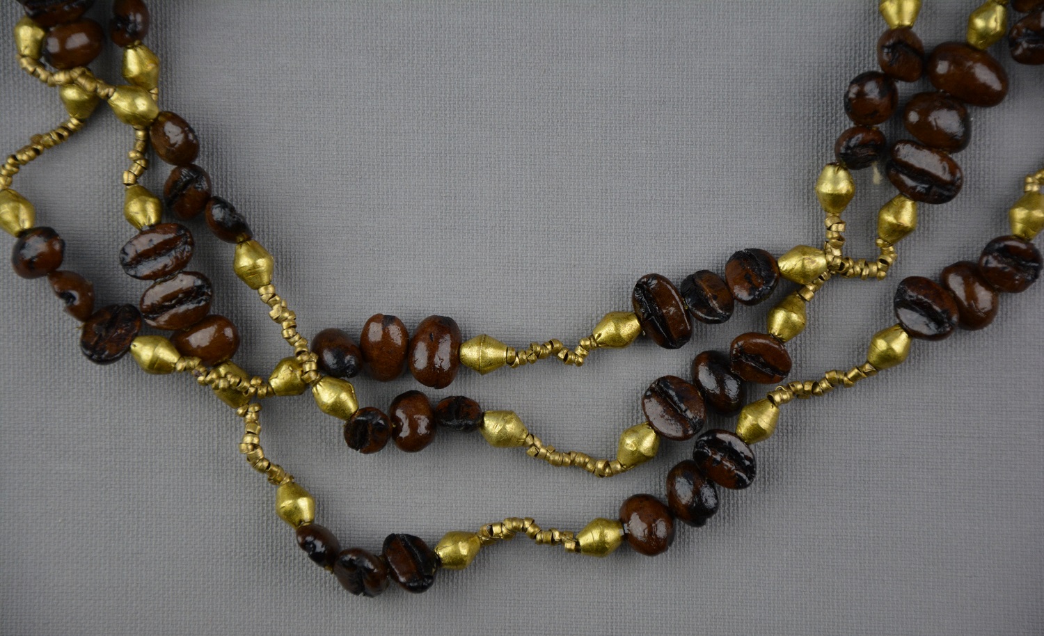 Collier éthiopien en laiton fait à la main
