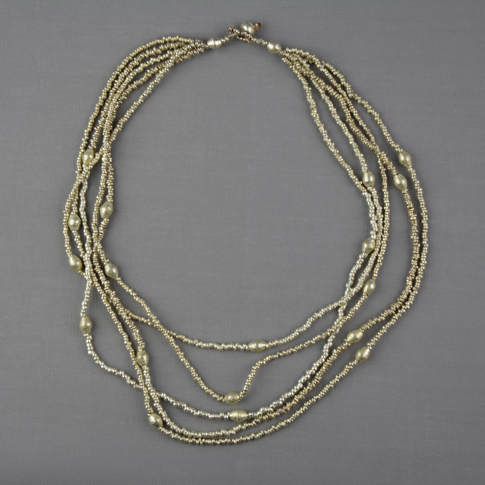 Collier éthiopien plaqué argent fait à la main