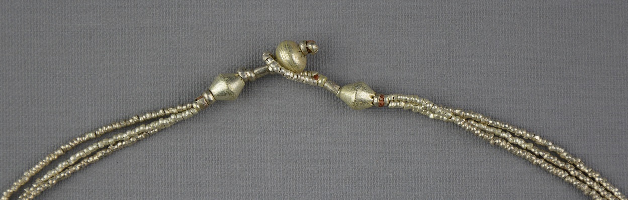 Collier éthiopien plaqué argent fait à la main