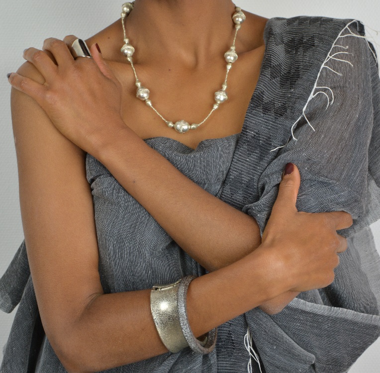 Collier éthiopien plaqué argent fait à la main