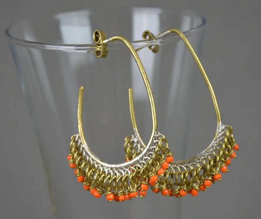 Boucles d'oreilles Konjit Orange entièrement faites à la main en laiton et perles de verre