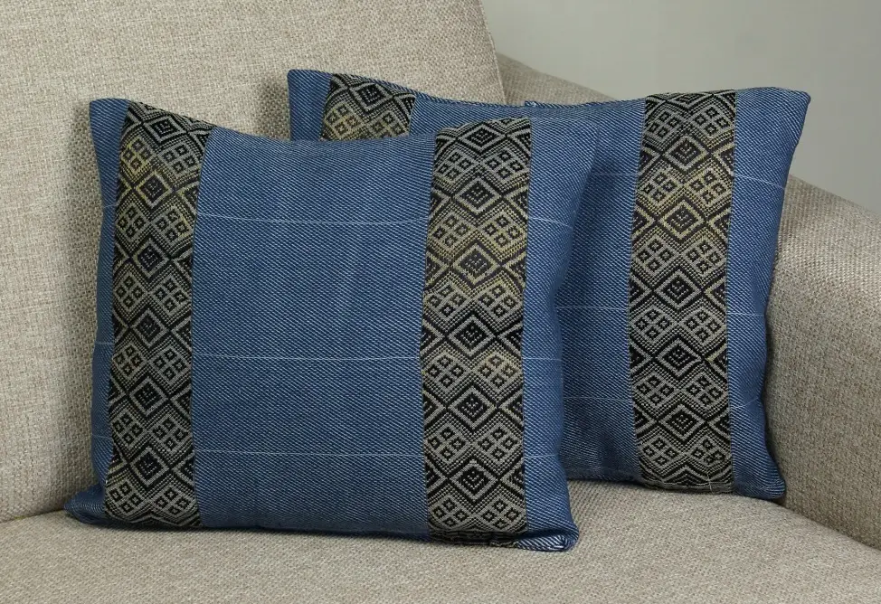 Housse de coussin bleue en coton éthiopien