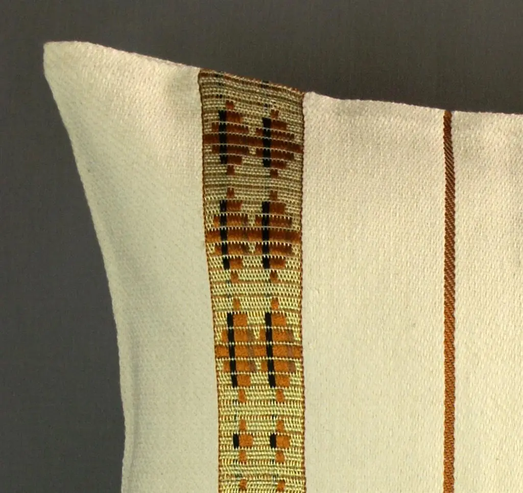 Housse de coussin Châines Etoilées avec Tibeb en coton éthiopien et rayonne, tissée artisanalement