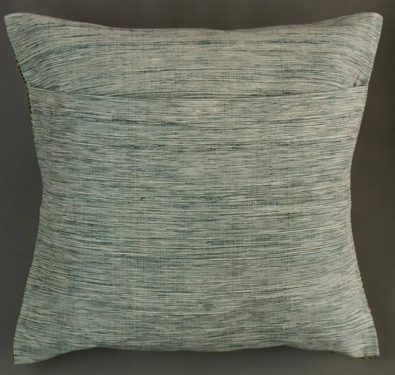 Housse de coussin Tibeb Arc en Ciel en coton éthiopien filé à la main et rayonne