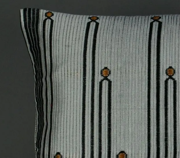 Housse de coussin Ethnique Konso en coton éthiopien filé à la main et rayonne