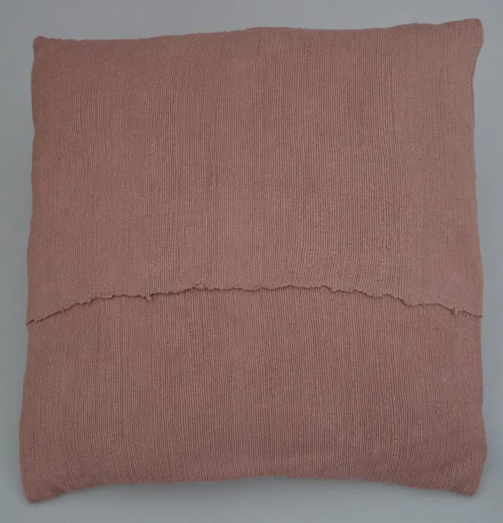 Housse de coussin Sphère Chocolat en coton éthiopien filé, tissée et brodée à la main