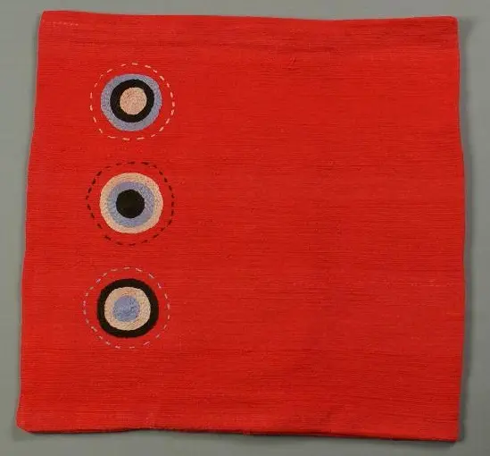 Housse de coussin Sphère Rouge en coton éthiopien filé, tissée et brodée à la main
