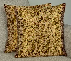 housses de coussins équitables Tibeb Rouge en coton éthiopien et rayonne, filé à la main