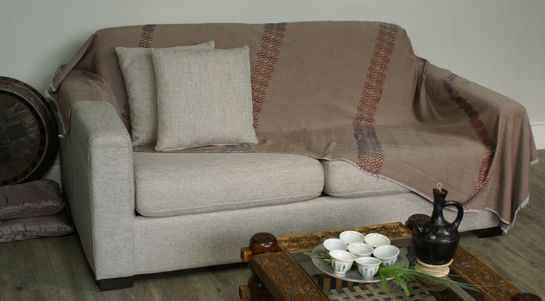 Jete de fauteuil ethiopien equitable