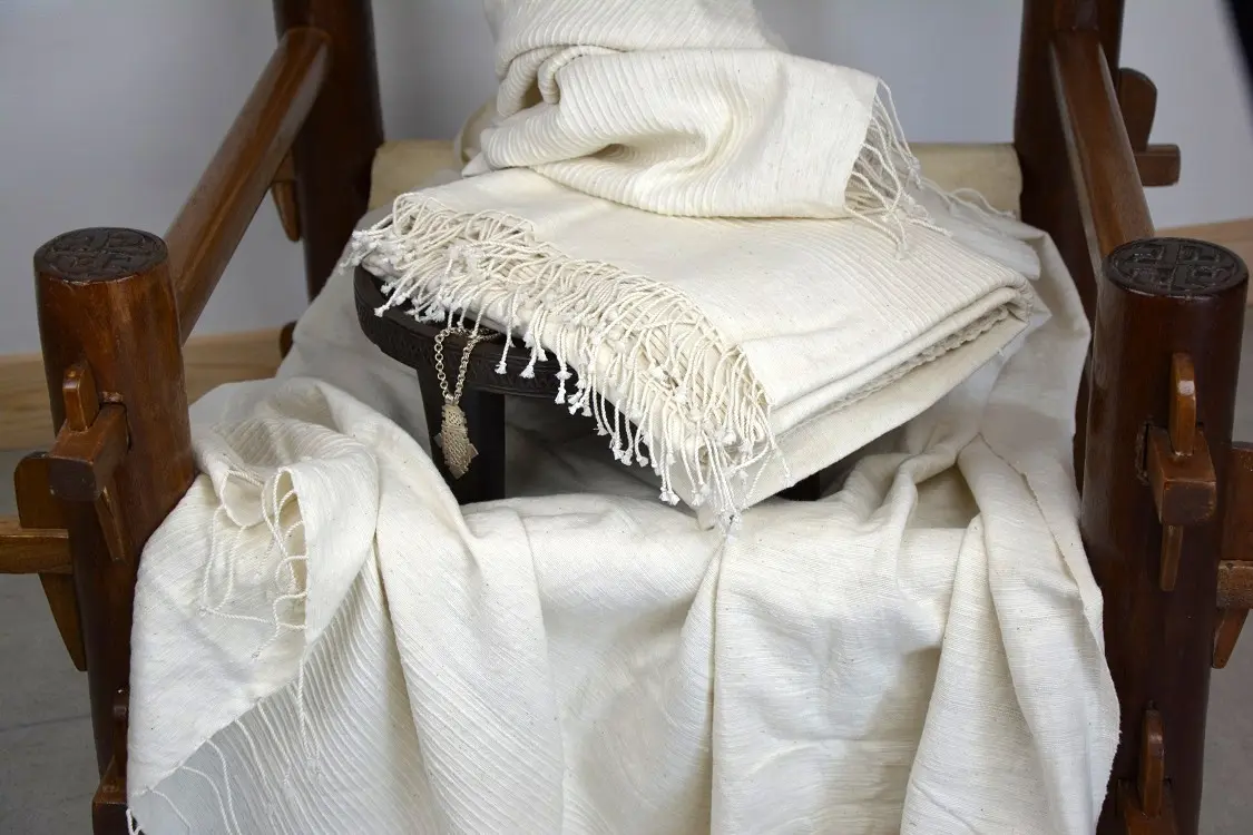 Jeté de canapé Authentique Ecru fait main en coton éthiopien