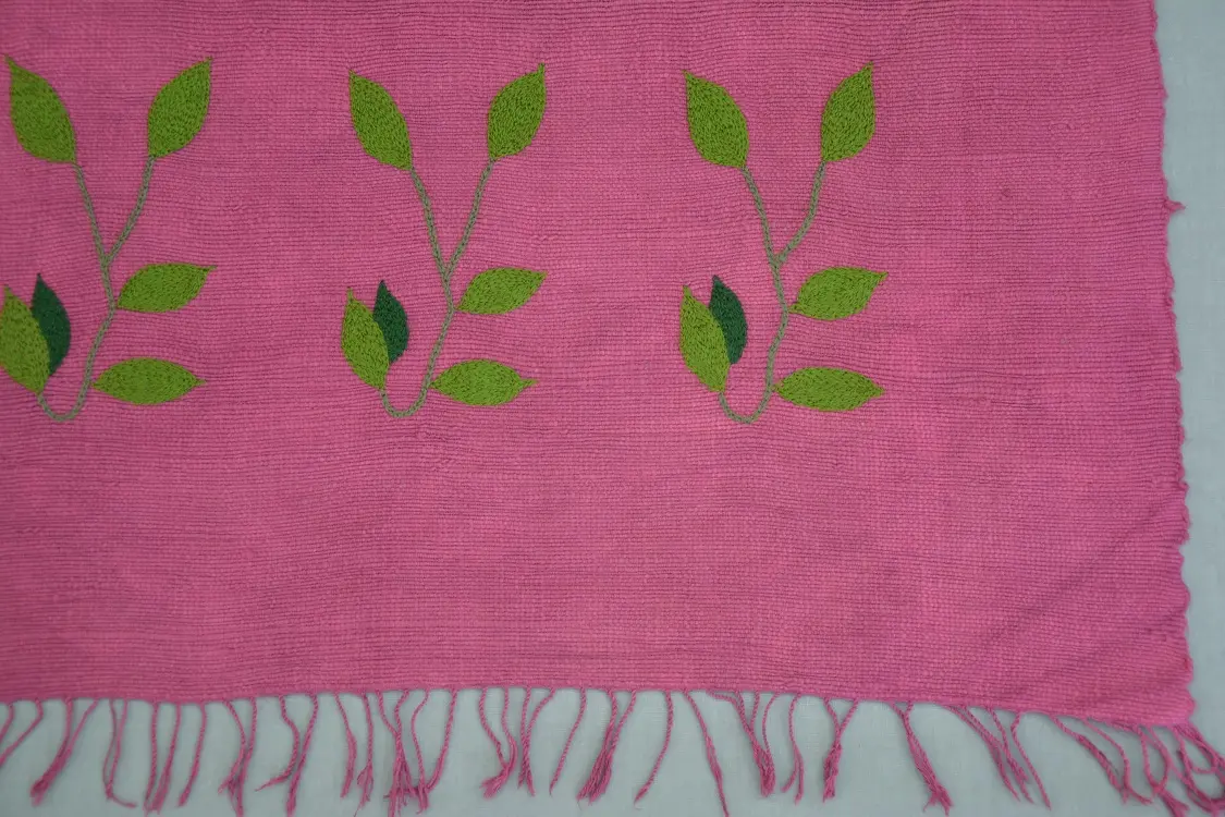 Jeté de canapé, couvre lit Rameau Magenta fait main en coton éthiopien