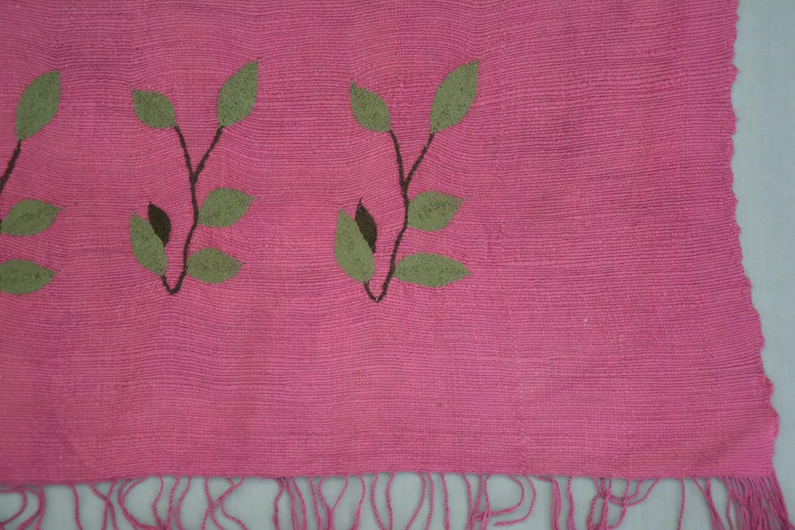 Jeté de canapé, couvre lit Rameau Magenta fait main en coton éthiopien