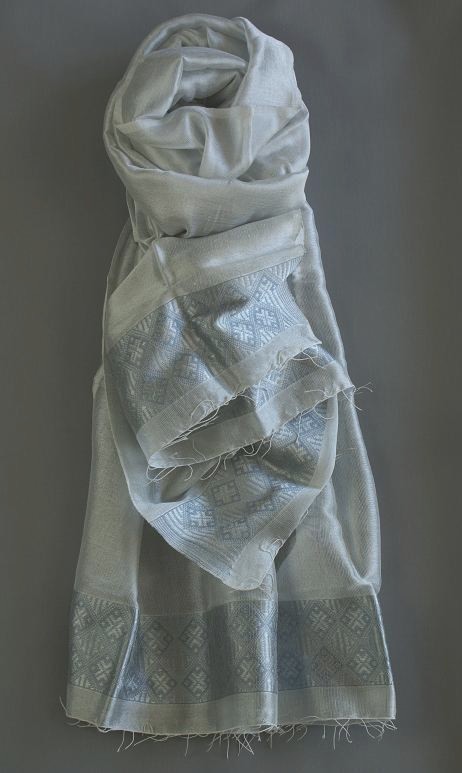 Echarpe équitable éthiopienne en coton éthiopien mélangé à de la rayonne: Gris foncé.