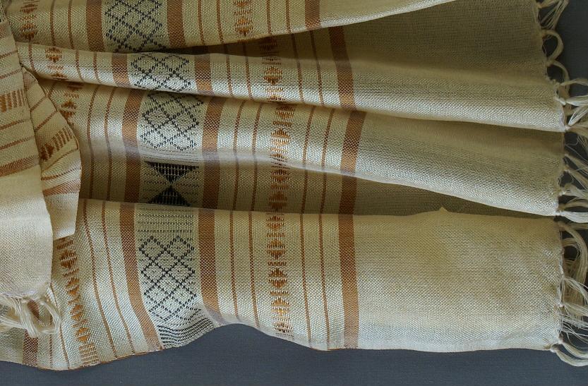Agréable écharpe ethiopienne équitable Vanille en coton éthiopien et rayonne.