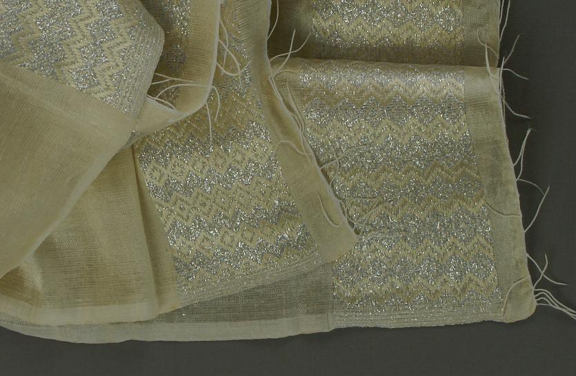 Echarpe equitable ethiopienne en coton éthiopien mélangé à de la rayonne Ecru Argent