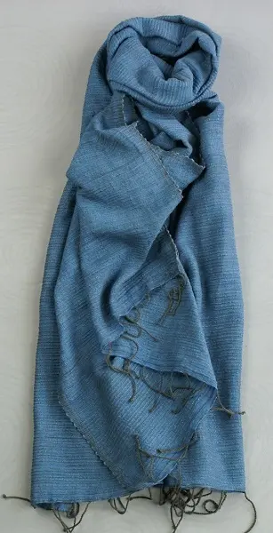 Echarpe équitable bleue en Gaby avec coton éthiopien filé à la main à gros fil