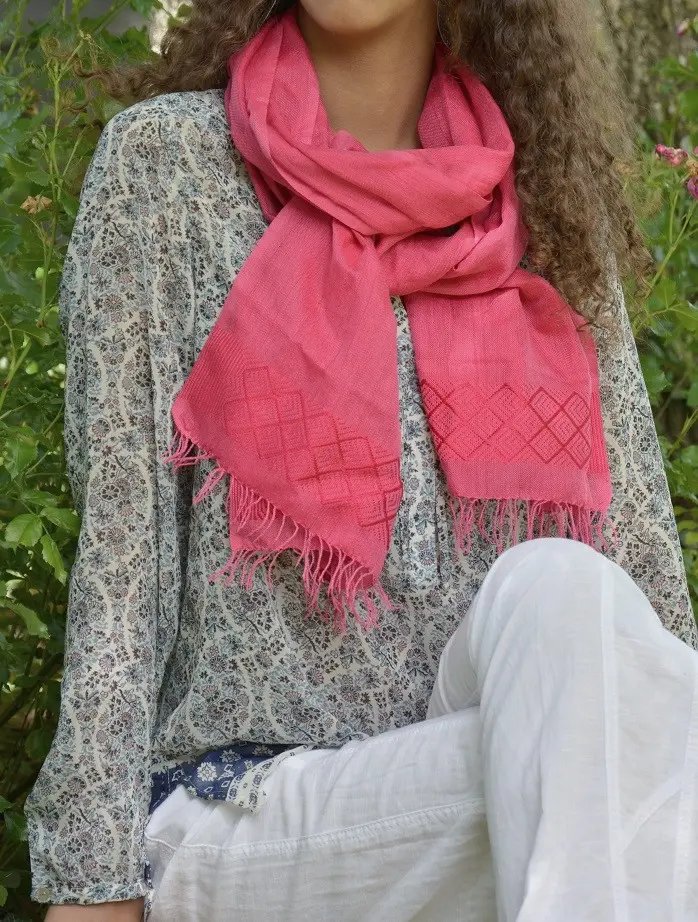 Echarpe éthiopienne Fuchsia en Rayonne & Polyester tissée à la main