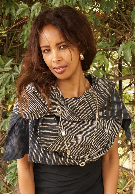 Echarpe équitable noire en Gaby avec coton éthiopien filé à la main à gros fil