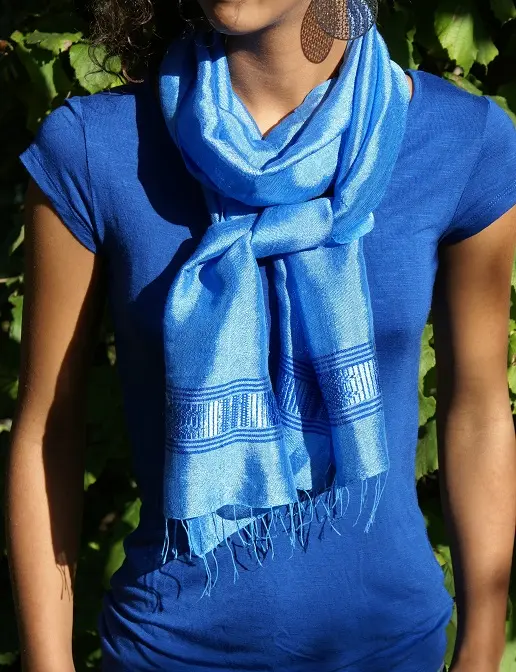 Echarpe africaine bleu épi en coton éthiopien et rayonne tissée à la main