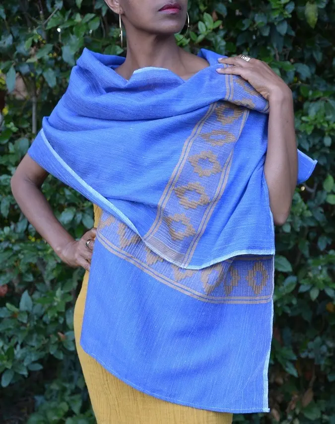 Echarpe éthiopienne équitable azur en polyester tissée à la main