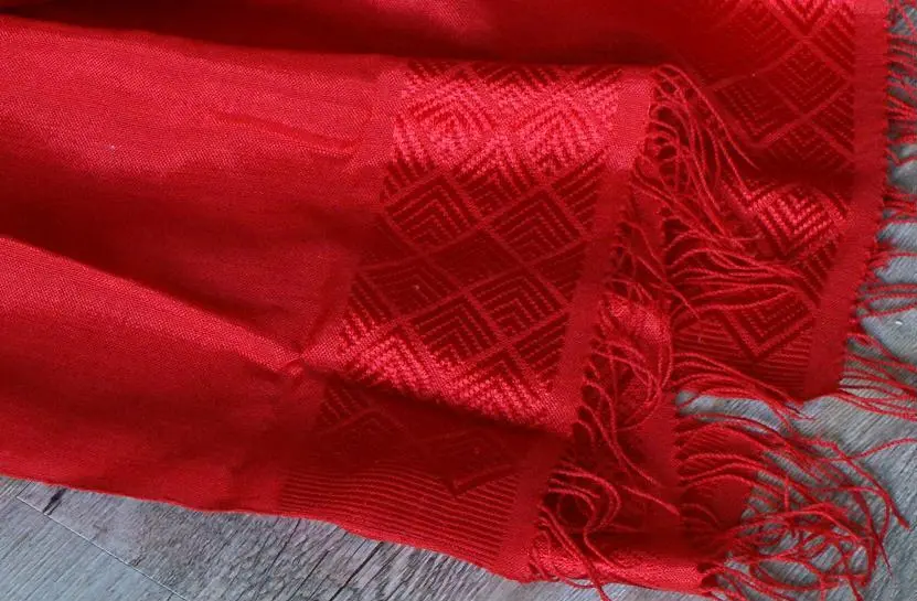 Echarpe africaine rouge en Rayonne & Polyester tissée à la main
