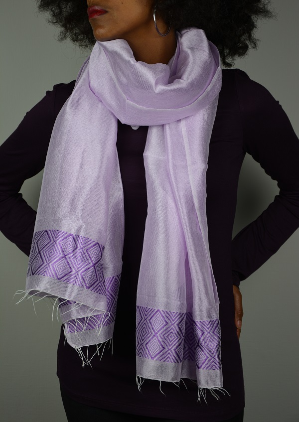 Lumineuse écharpe équitable éthiopienne mauve en coton éthiopien et rayonne