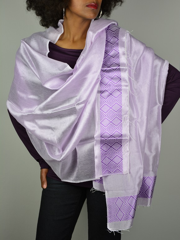 Lumineuse écharpe ethiopienne équitable mauve en coton éthiopien et rayonne