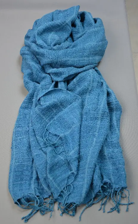 Echarpe éthiopienne Azur 1 en pure soie sauvage tissée à la main