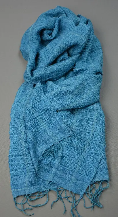 Echarpe éthiopienne Azur2 en pure soie sauvage tissée à la main
