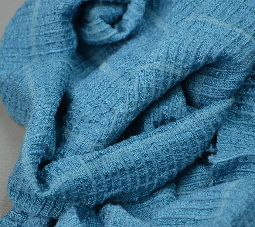 Echarpe éthiopienne Azur 2 en pure soie sauvage tissée à la main