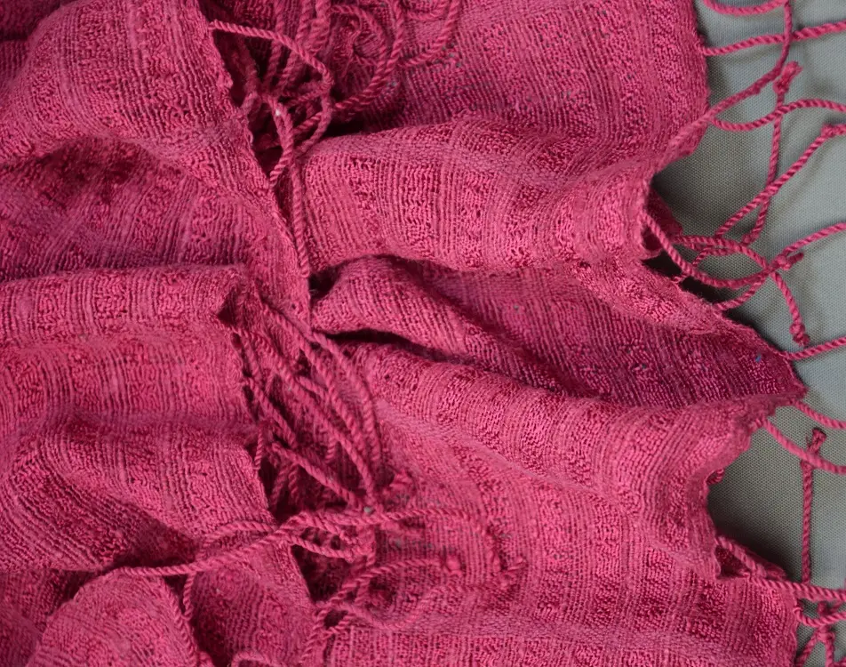 Echarpe éthiopienne Fuchsia 1 en pure soie sauvage tissée à la main