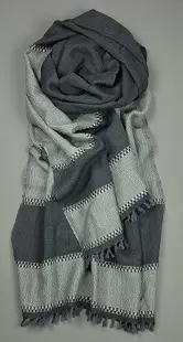 Echarpe éthiopienne artisanale Suave Ardoise en pure laine tissée à la main