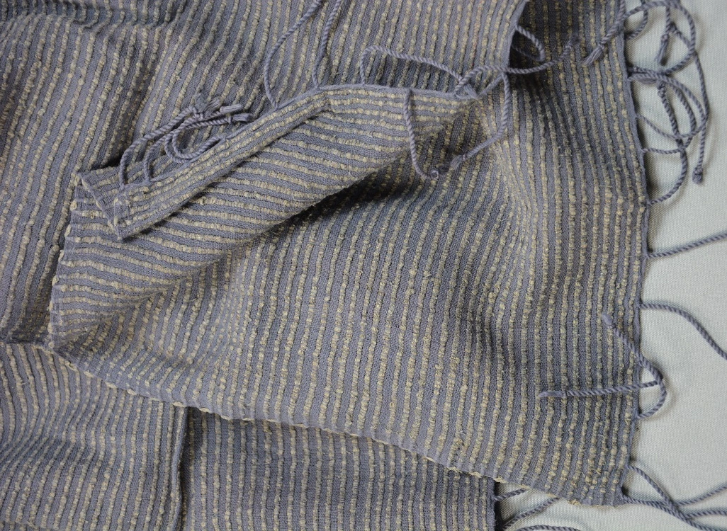 Echarpe éthiopienne Cobalt Bambou en soie sauvage et coton filée, tissée et teinte à la main