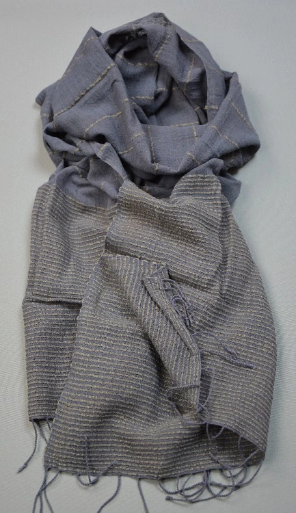 Echarpe éthiopienne Cobalt Bambou en soie sauvage et coton filée, tissée et teinte à la main