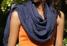 Les Grandes Elegance echarpe ethiopienne artisanale Elégance composée de 100 % soie sauvage bio filée à la main