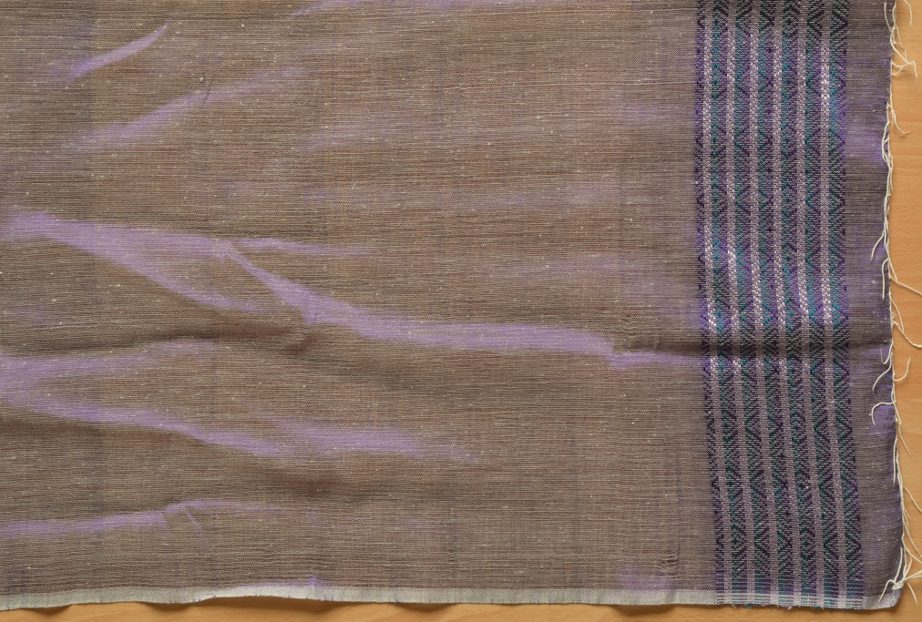 Douce écharpe ethiopienne équitable Violet bleu en coton éthiopien et rayonne.