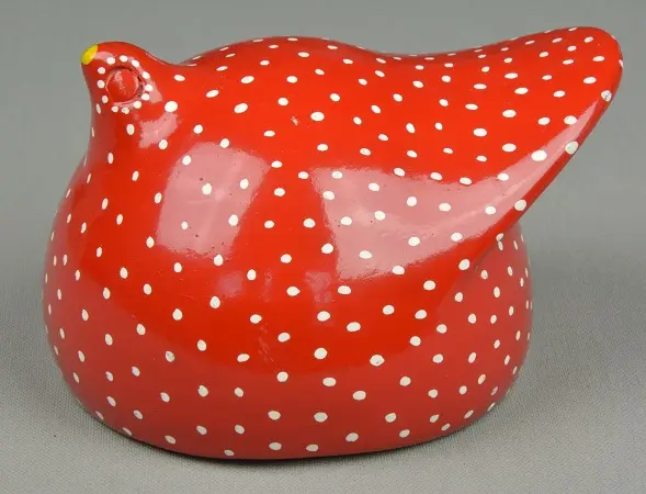 Petites pintades éthiopiennes rouges en poterie équitable