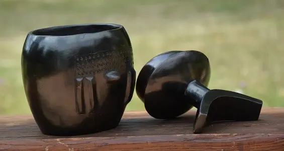 Repose nuque en poterie équitable éthiopienne