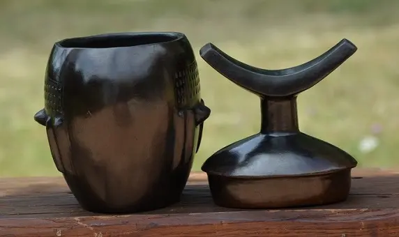 Repose nuque en poterie équitable éthiopienne