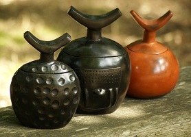 Poteries artisanales Repose tête éthiopien en poterie artisanale