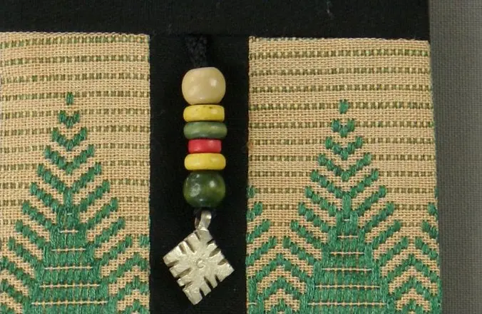 sacoche éthiopienne olive en coton et rayonne pour smartphone